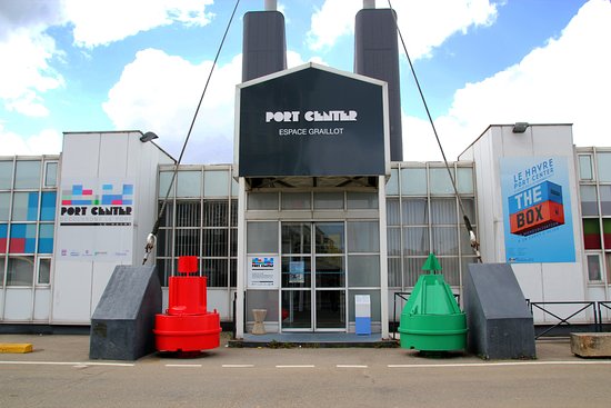 facade-du-port-center[1].jpg